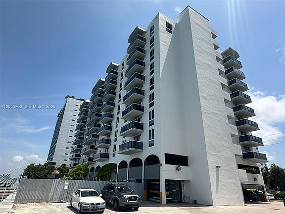 3rd image of 7928 West Dr APT 504