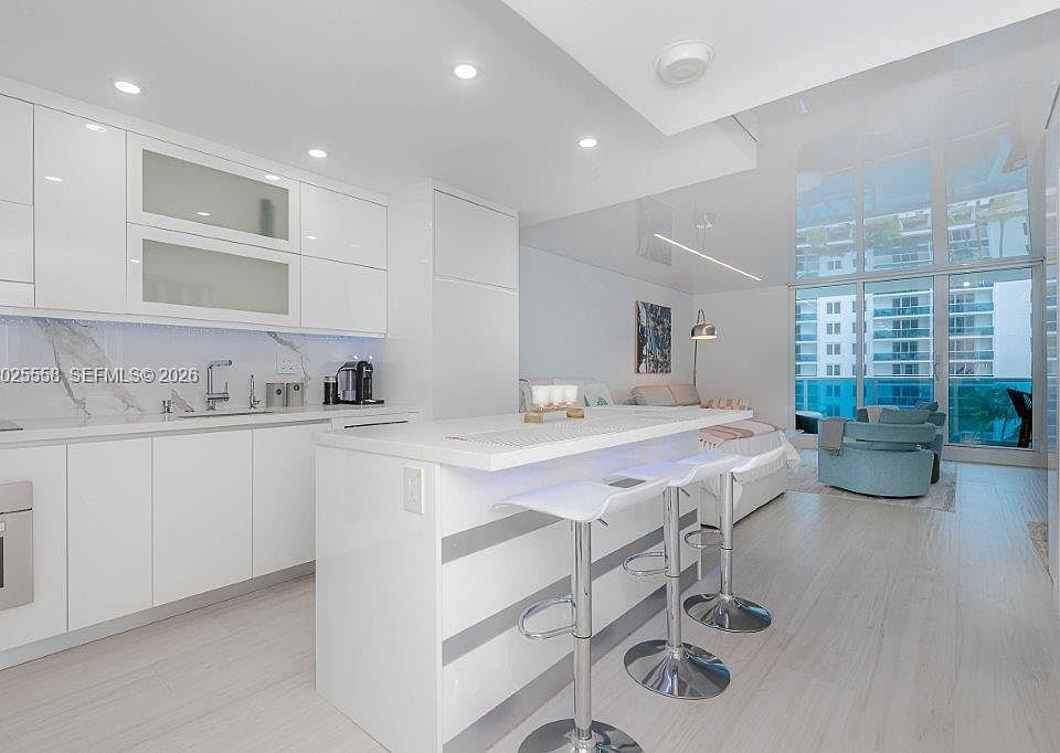 1st image of 2301 Collins Ave APT 811