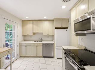 18 Taylor Rd, Sudbury, MA 01776