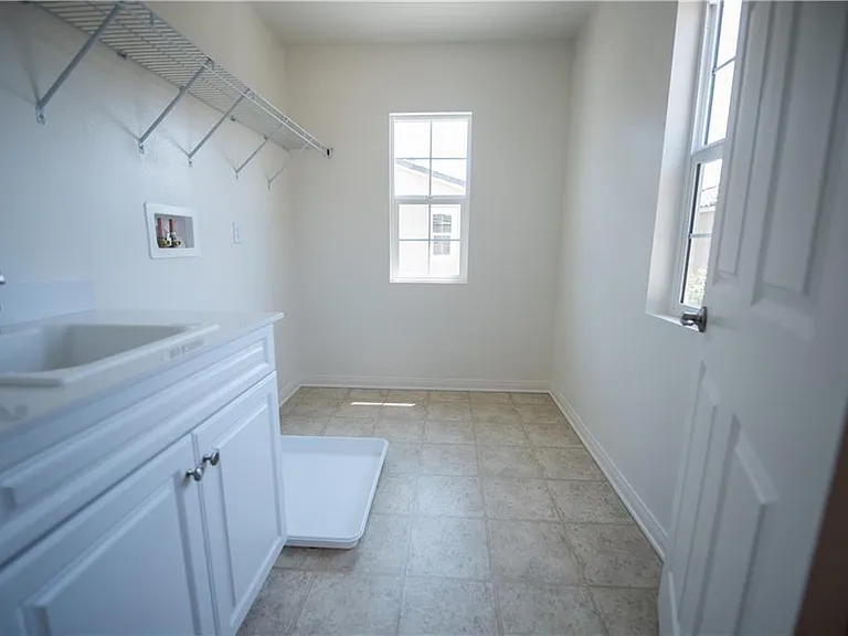 13079 Goldenrod Dr — Photo 13