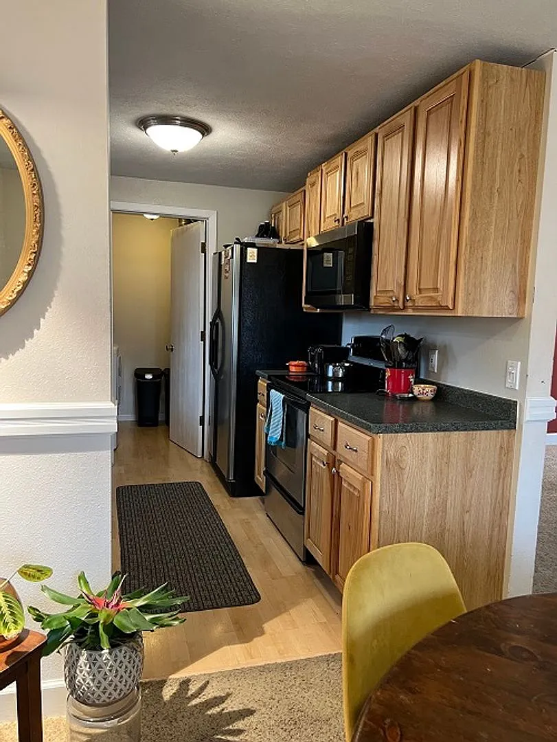 Comfortable Fort Collins Living with Great Outdoor Space — Photo 4