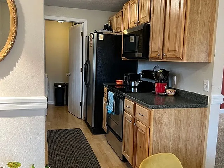3406 Avon Ct — Photo 4