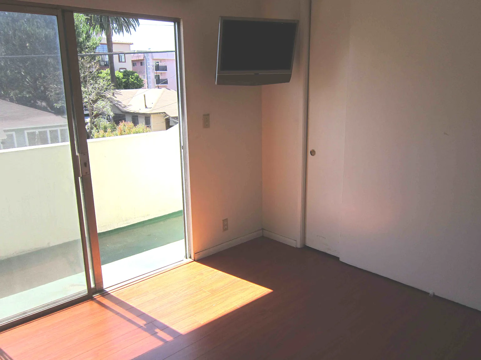 2 bed, 1.5 bath, 780 sqft, $2,550 — Photo 4