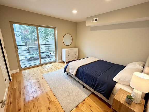5th image of 443 Wiota St #B