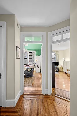 Rented by Nest Seekers International | media 9