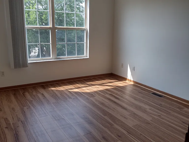 758 Hampton Ct #3 — Photo 15