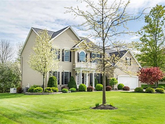 2nd image of 80 Breezewood Dr