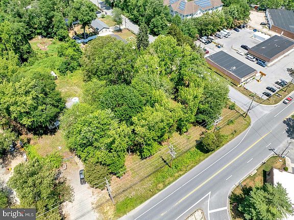 3rd image of 3424 & 3422 Pike Ridge Rd