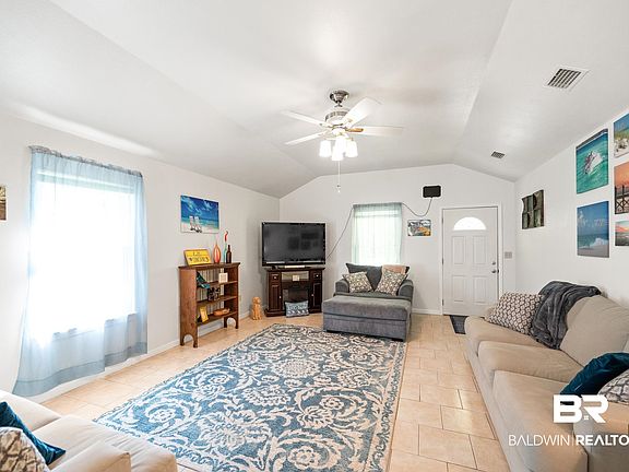 5th image of 1033 Ridgewood Dr