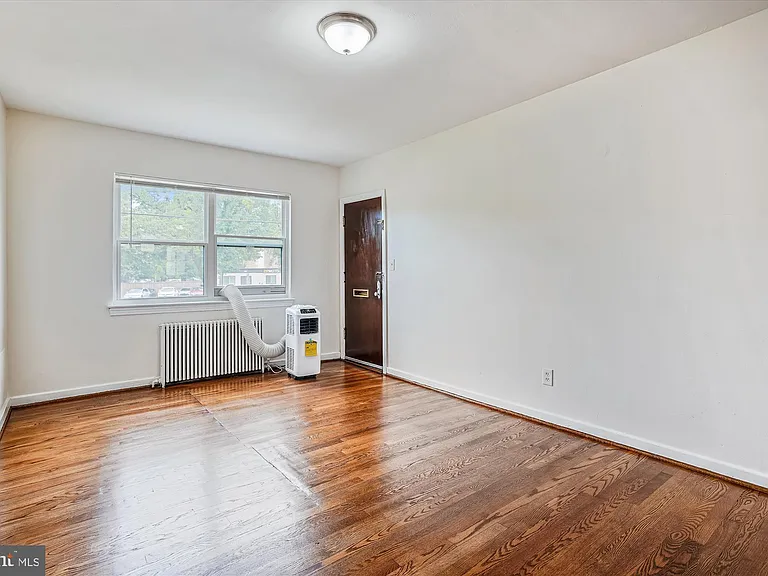 2500 Langston Blvd #2 — Photo 5