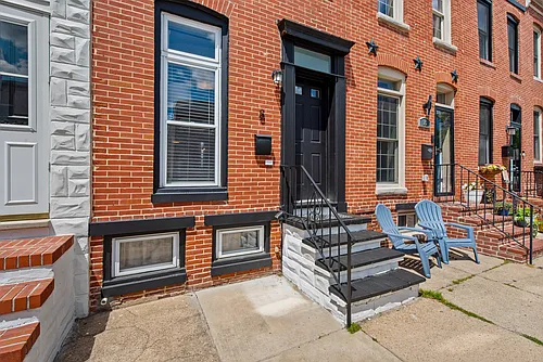 8 E Randall St Photo 1