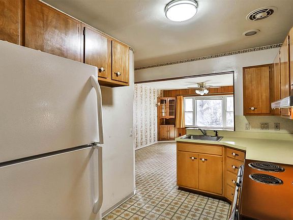 5th image of 8013 Pilgrim Dr