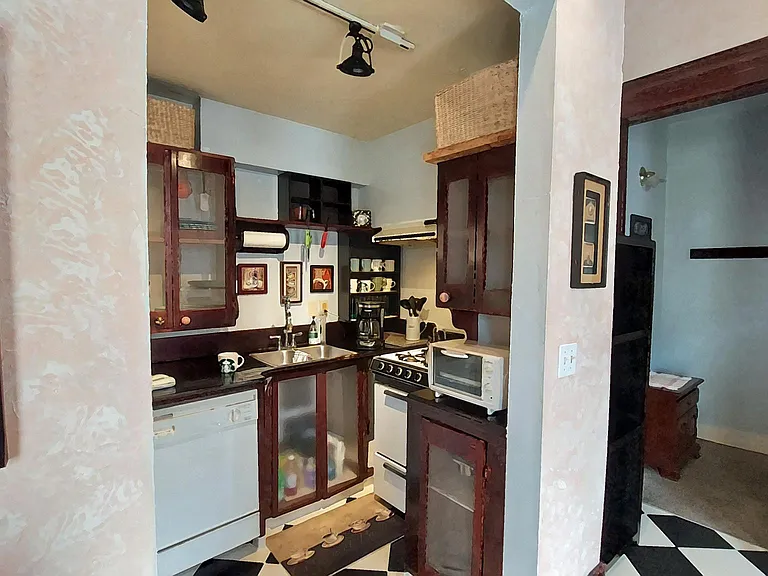 Refrigerator, D/W, gas stove, toaster, coffee maker, microwave