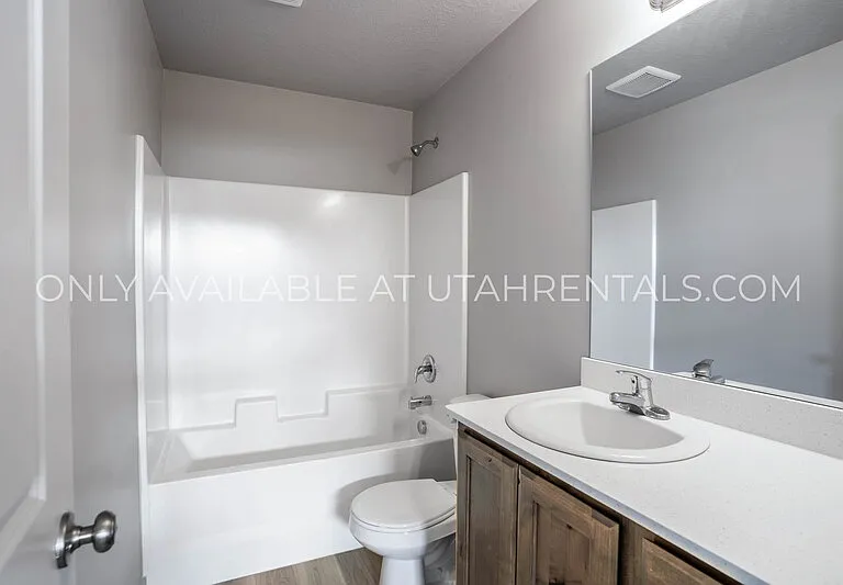 1783 N 1280 E — Photo 13