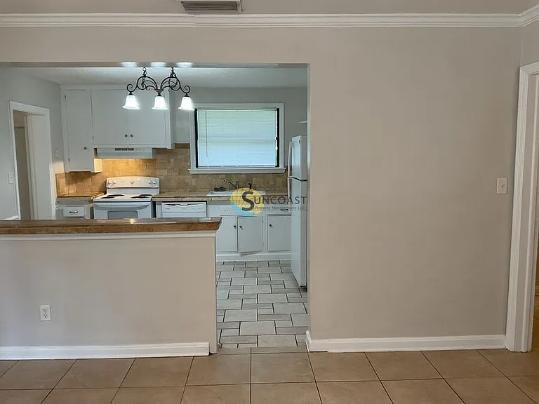 3721 Colebrooke Dr — Photo 3