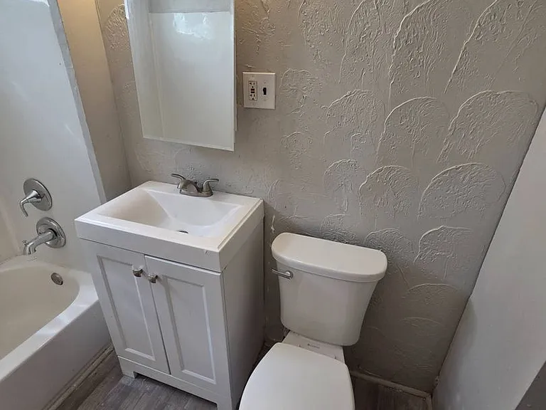 4008 Ardmore Ave — Photo 12