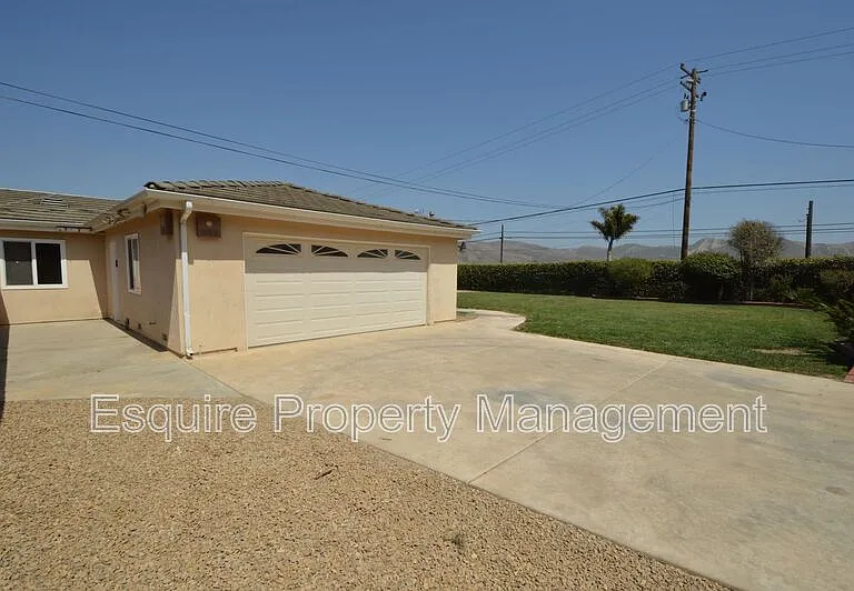 13515 W Telegraph Rd — Photo 40