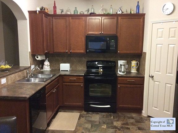 4th image of 421 S Capistrano Dr