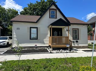 263 Bethune St, Peterborough, ON K9J3L5