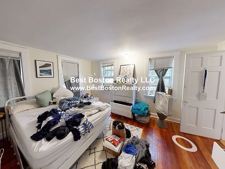 38 Gibson St #3B — Photo 7