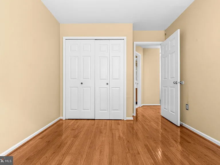 6837 Malton Ct — Photo 23