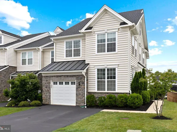 2027 Julia Dr, Conshohocken, PA 19428