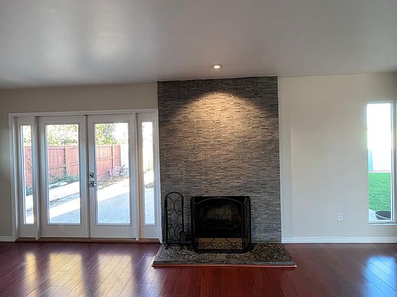 3rd image of 6004 Carnegie St