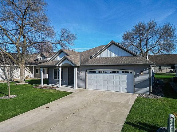 5th image of 28 Waterford Ln