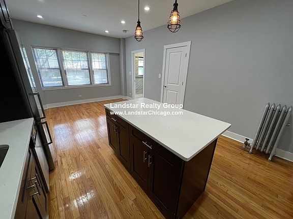 3rd image of 5600 W Leland Ave #1N