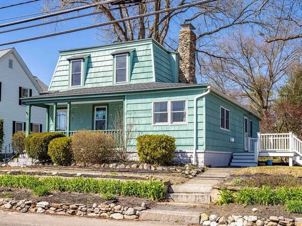 116 Central Ave, Ayer, MA 01432