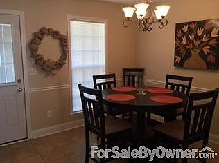 Breakfast Nook
						:
						Breakfast nook has chair rails.