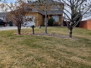 2596 Blue Jay St, Umatilla, OR 97882
