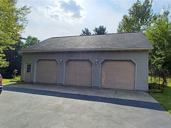 2nd image of 13900 South Ave