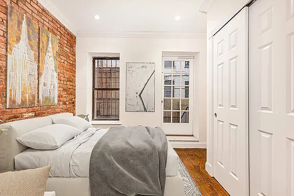 Rented by REAL New York | media 6