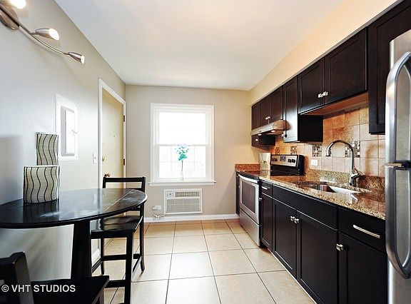 5th image of 1451 Plymouth Pl APT 2W
