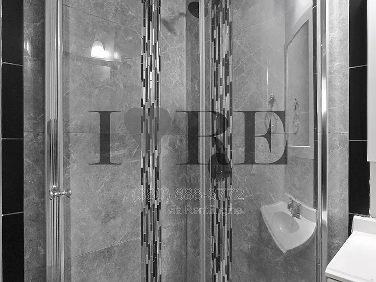 1555 Myrtle Ave — Photo 23