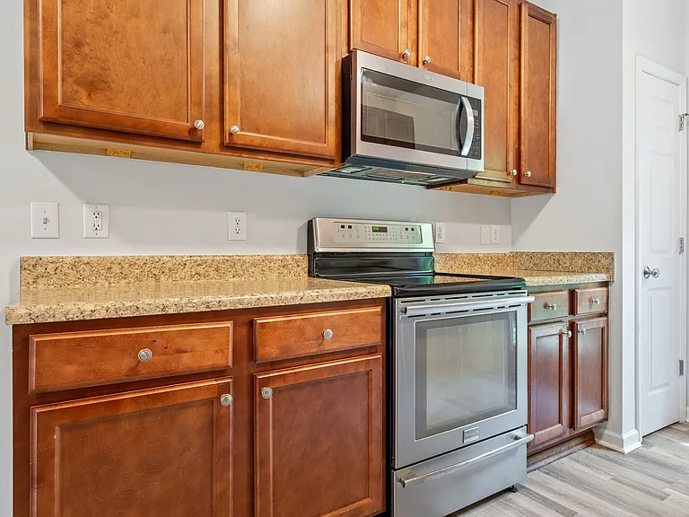 415 Aversboro Rd — Photo 6