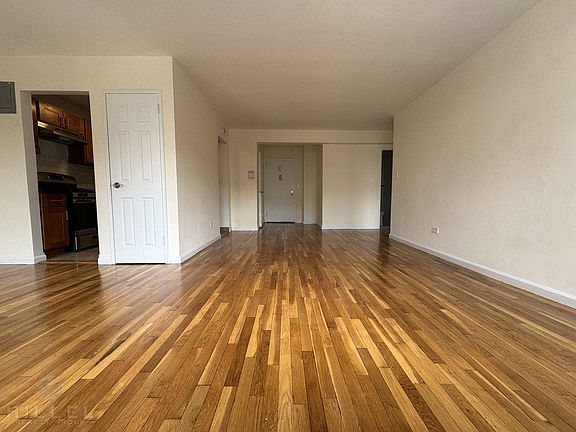 2nd image of 3324 Parsons Blvd APT 3A