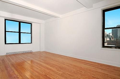1st image of 101 7th Ave #14B