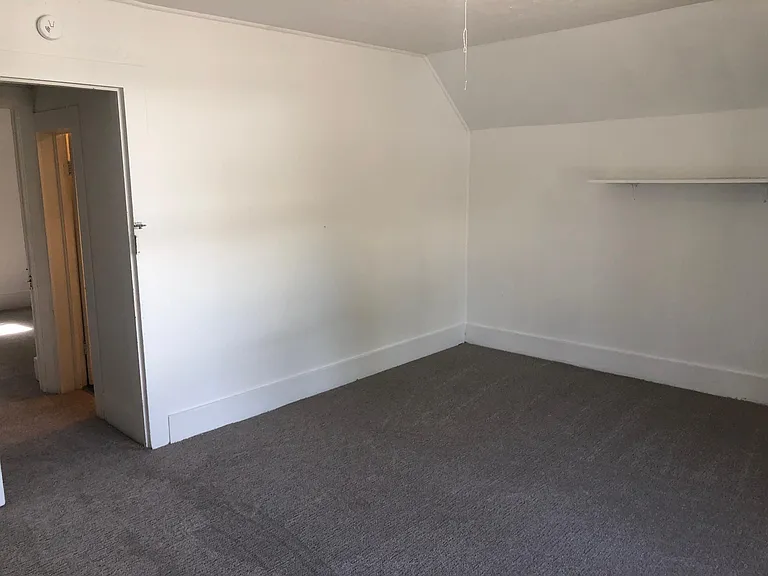 125 NE Whitman St — Photo 10