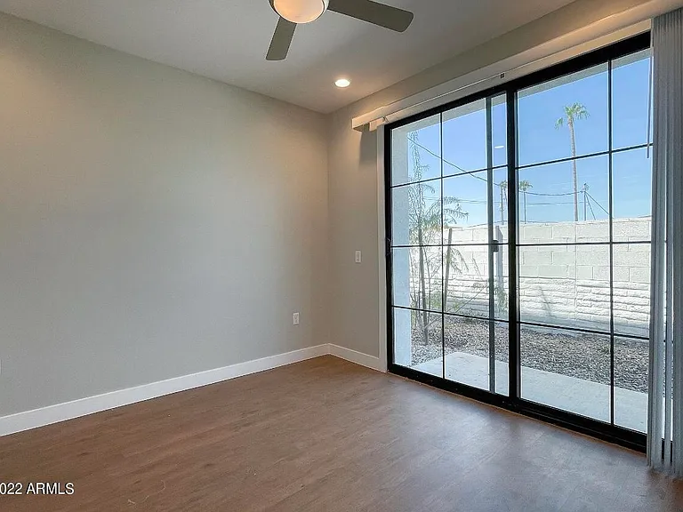 3215 E Flower St #13 — Photo 20