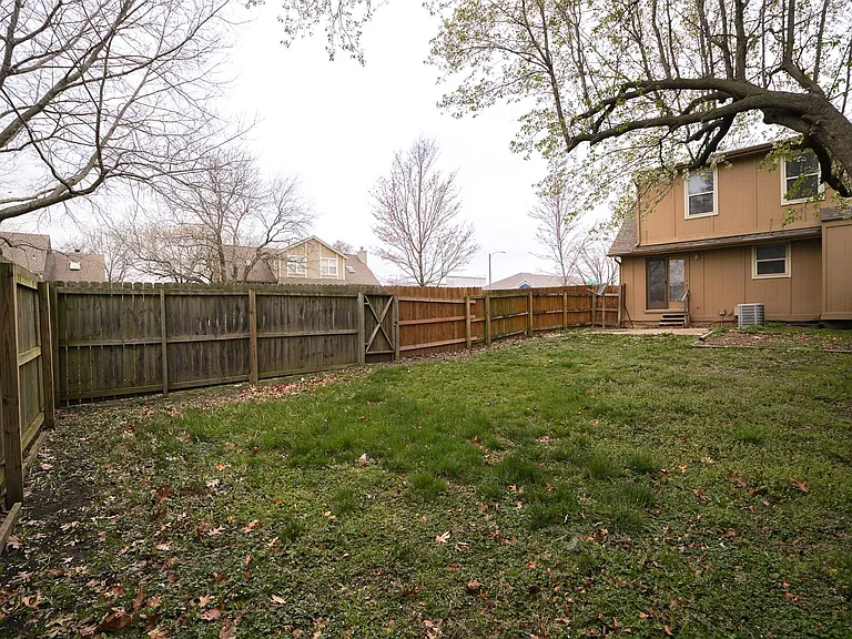 609 SE Bayberry Ln #A — Photo 31