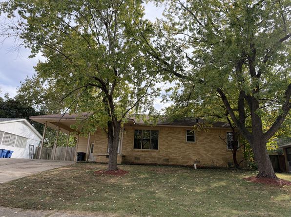 725 Valley Dr