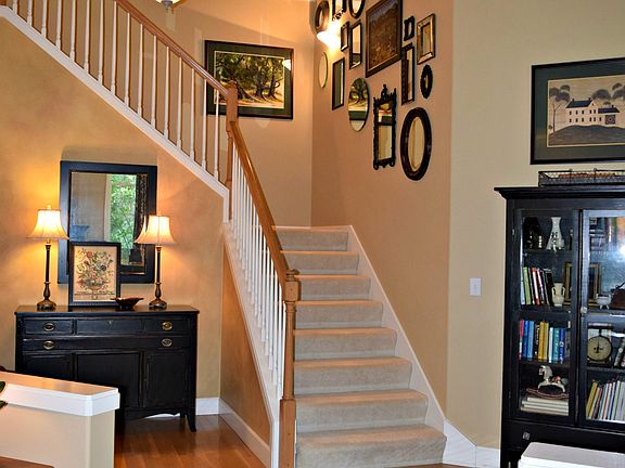 2nd image of 20525 NE 33rd Ct