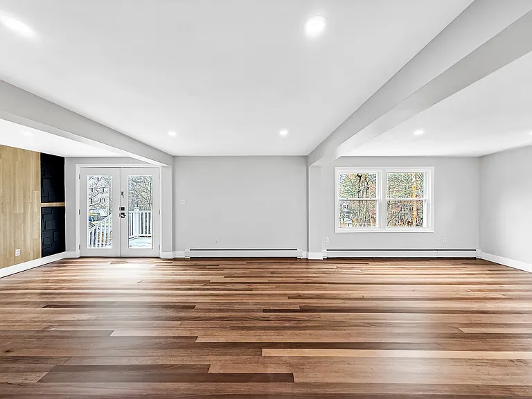 21 Burlington Rd — Photo 12