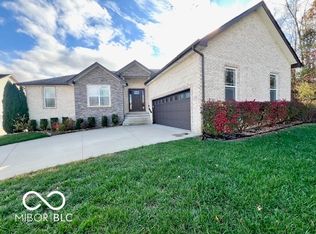 2899 Buttercup Ct W, Columbus, IN 47201