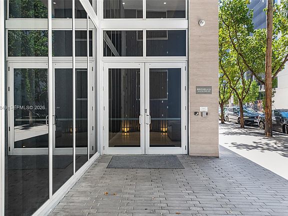 4th image of 1010 SW 2nd Ave Unit 1608