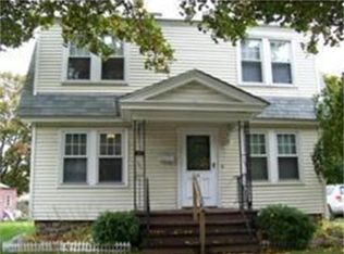 15 Amesbury St, Worcester, MA 01605