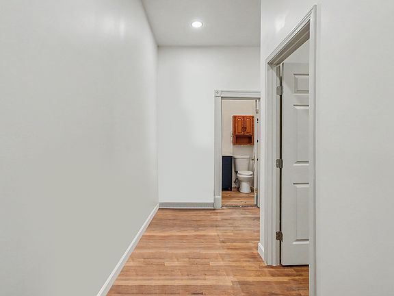 2nd image of 3630 Hydraulic Ave #2