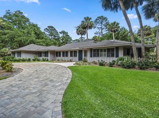37 Woodbine Pl, Hilton Head Island, SC 29928